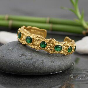 Vintage-Inspired Gold Cuff Bracelet | Green Zirconia Gems | 18K Gold Plated ✨